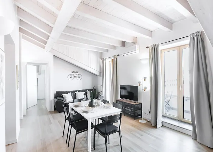 Easylife - Milano - Italia 68 P5 - Porta Ticinese